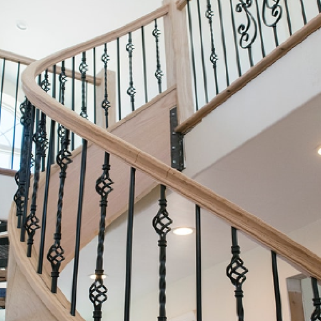 Preserve integrity with a Wooden railing design