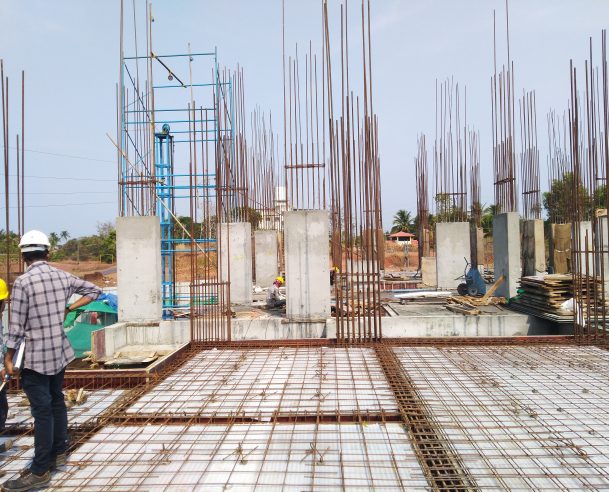 CONCRETING OF SECOND FLOOR COLUMNS (58% -32 OUT OF 56) [30-05-2019]